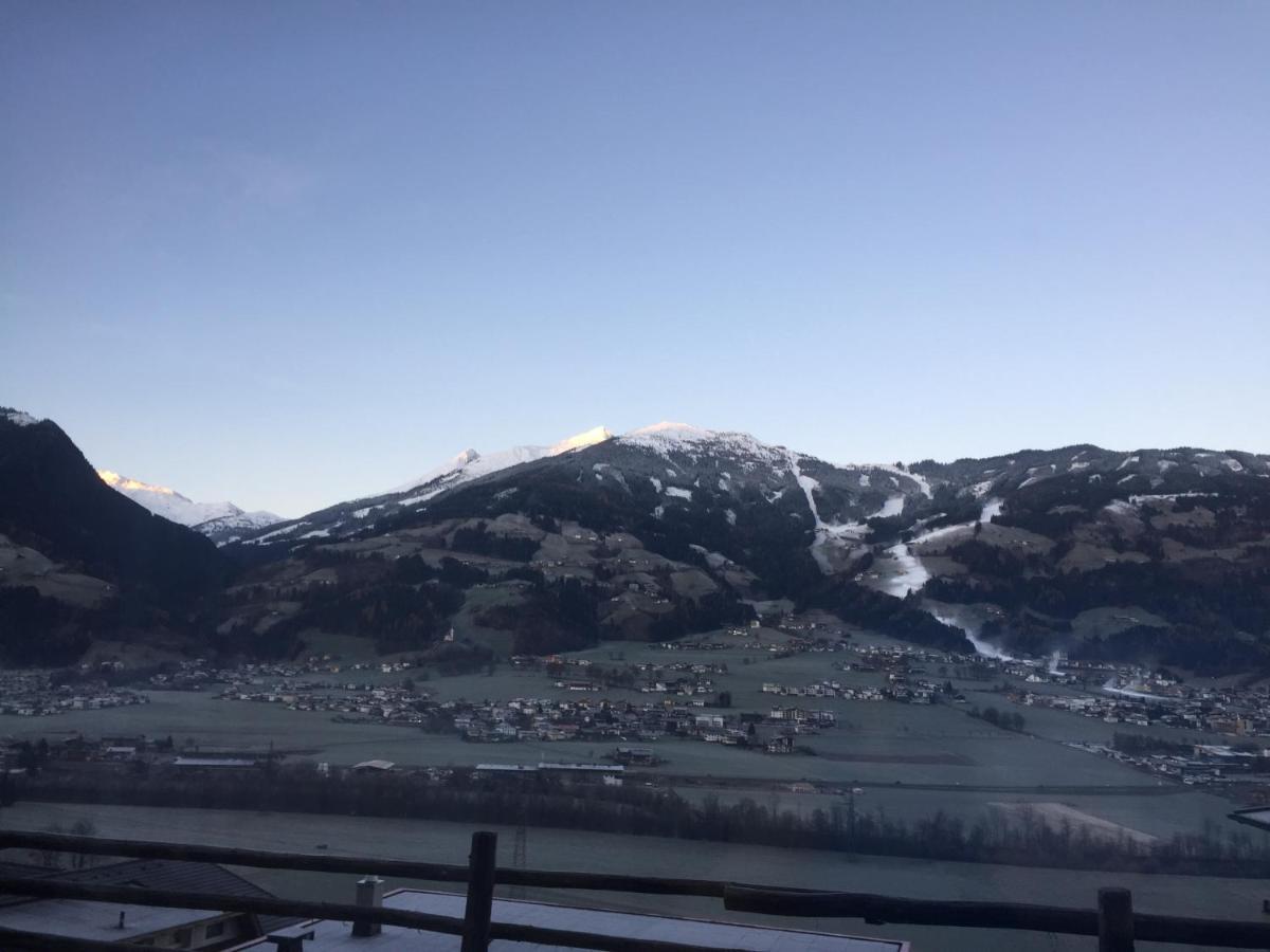 Apart Wexwood Hart im Zillertal Exterior foto