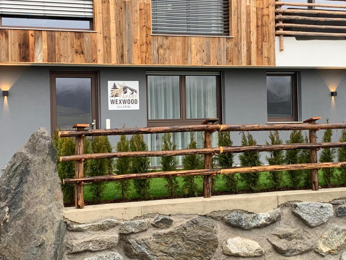 Apart Wexwood Hart im Zillertal Exterior foto